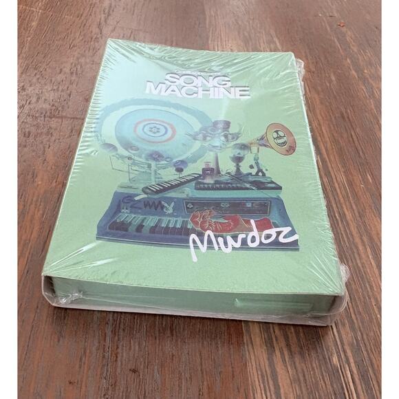 GORILLAZ SONG MACHINE ALBUM - CASSETTE TAPE - MURDOC GREEN Collectable Sealed - Picture 5 of 11